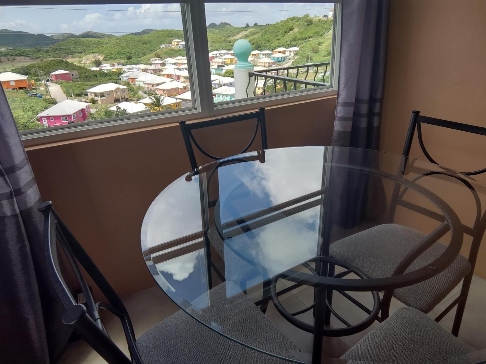 Zeus Estate Guesthouse St. John's Экстерьер фото